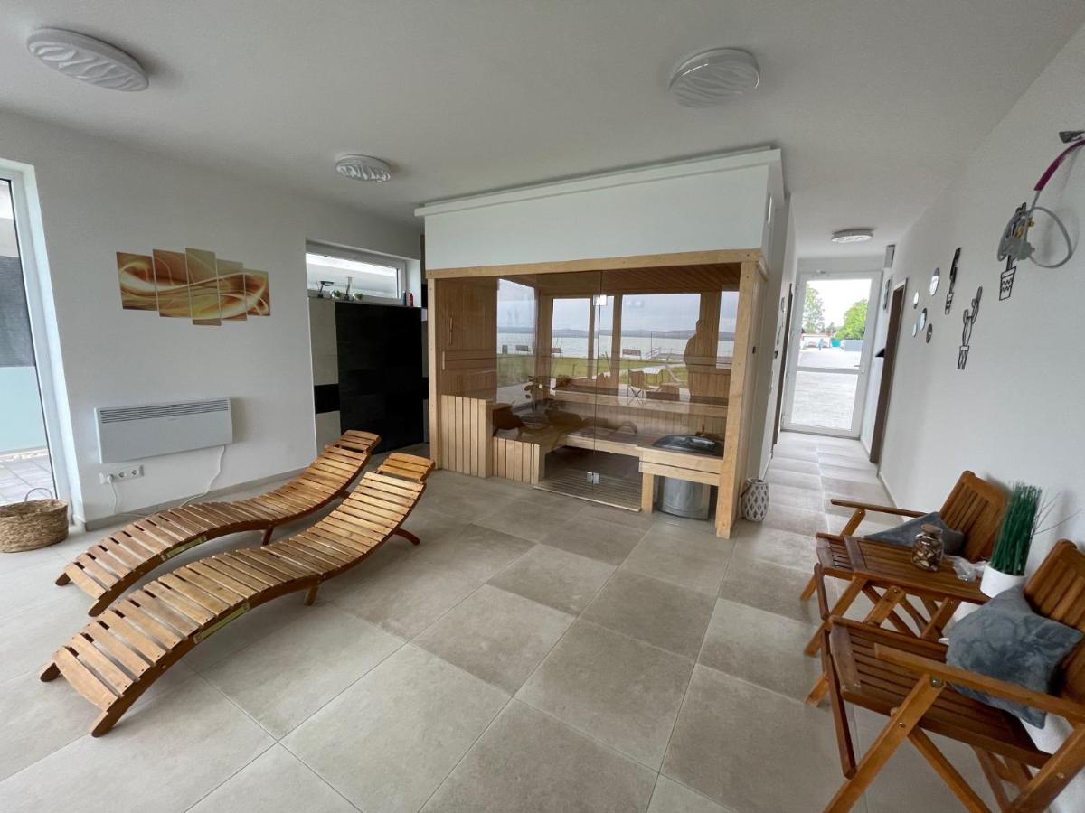 Bárdo Apartman Balatonlelle Exterior foto