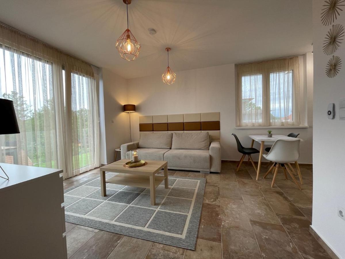 Bárdo Apartman Balatonlelle Exterior foto